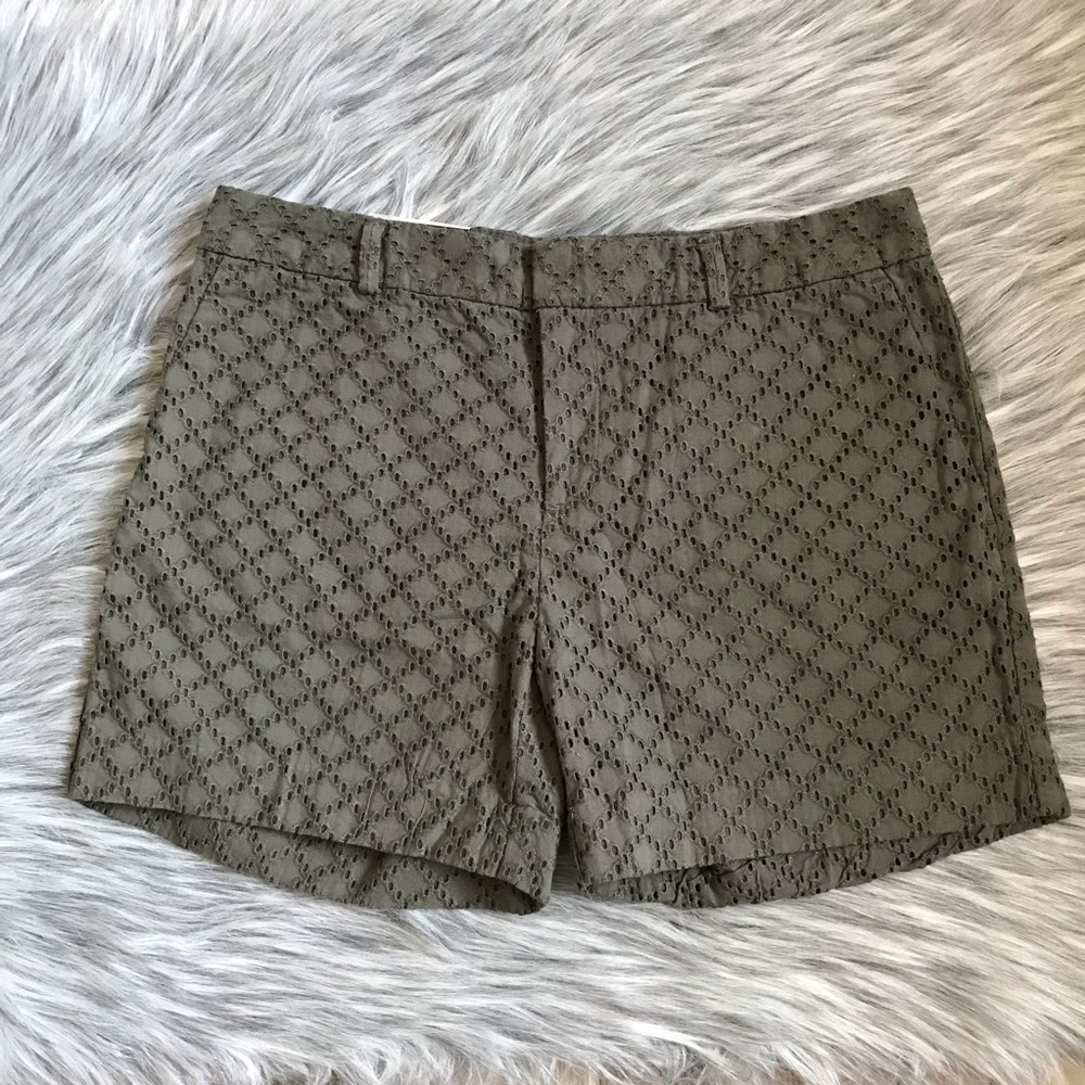 Banana Republic Women’s Shorts, Size 6 - NEW